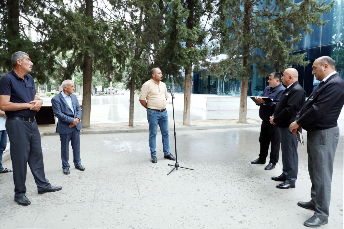 "Səyyar qəbul otağı" enerji şəhərinin sakinləri üçün quruldu - FOTO