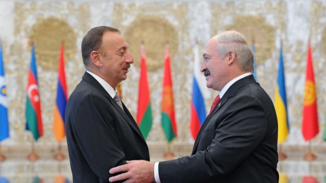 Lukaşenko İlham Əliyevə məktub ünvanladı 