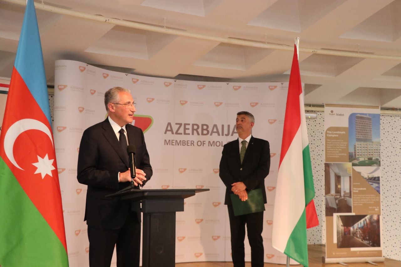 “Təbiət möcüzələri” adlı foto-sərgi açıldı - FOTOLAR