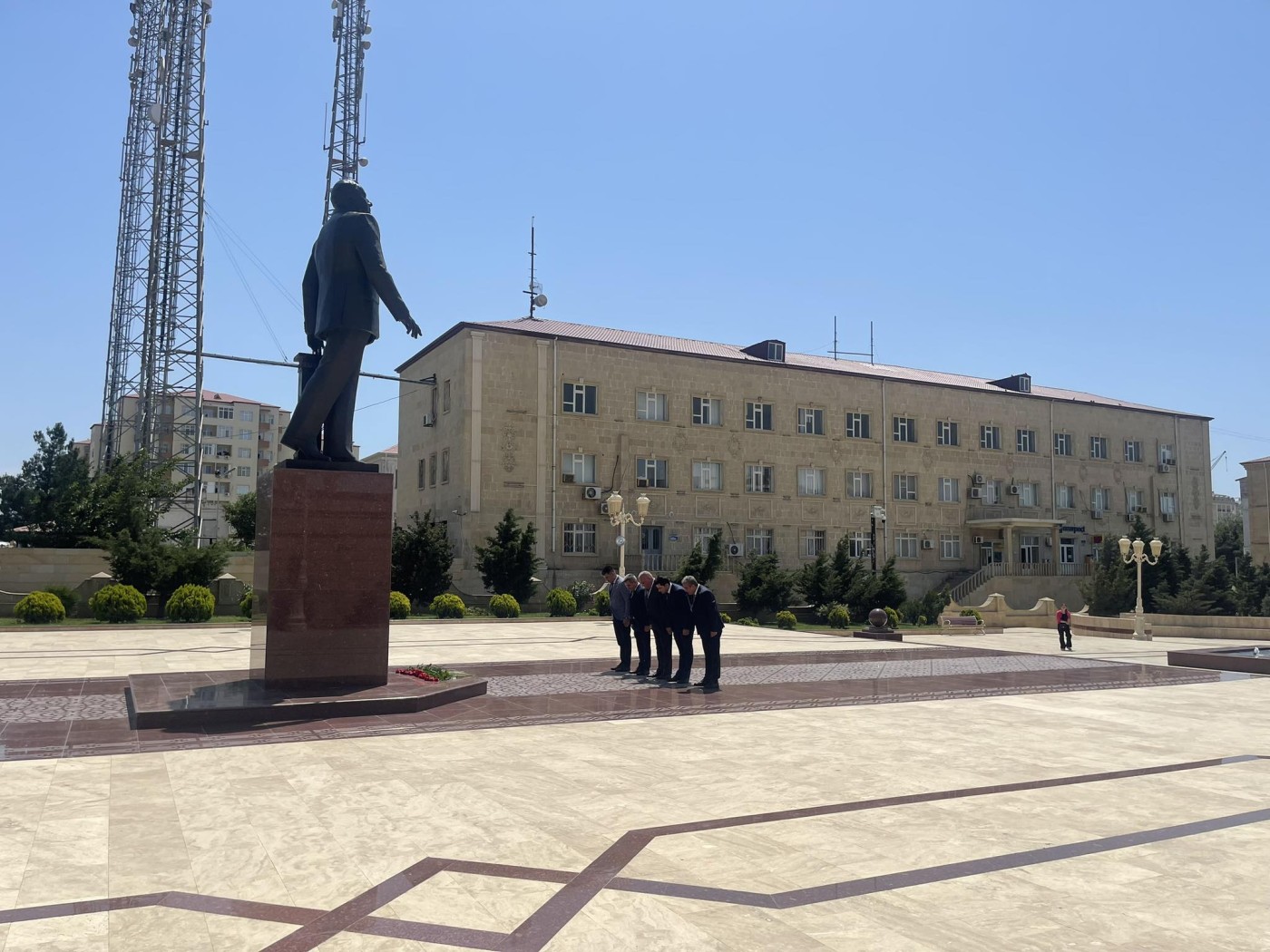 Lökbatanda Ulu Öndərin abidəsi ziyarət olundu - FOTOLAR