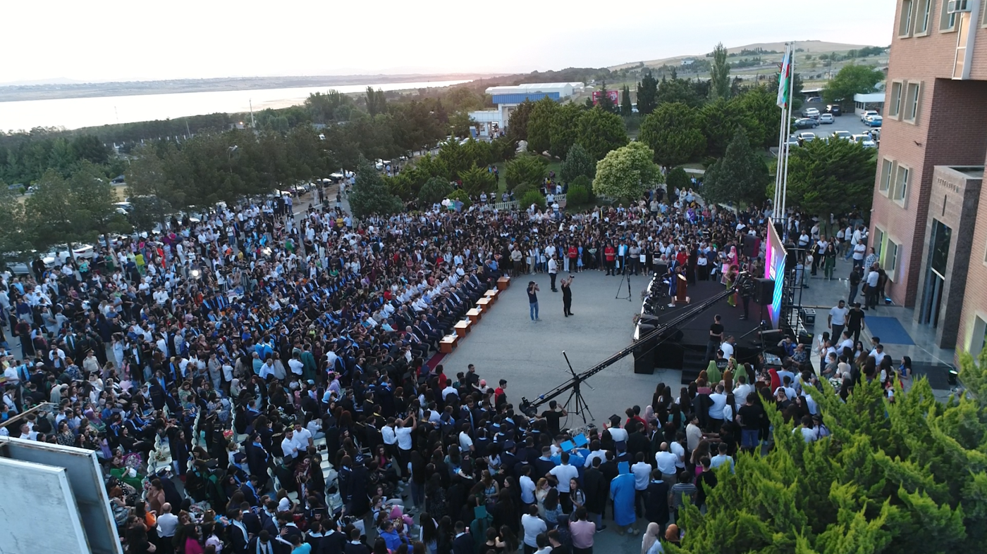 BMU-da “Məzun günü” təntənəli şəkildə qeyd olundu - FOTOLAR