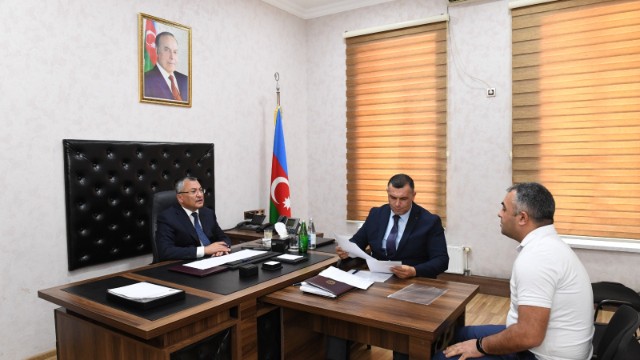 Rövşən Rzayev vətəndaşların növbəti qəbulunu keçirdi - FOTOLAR