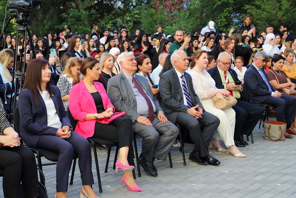 ADU-da “Məzun günü” keçirilib - FOTOLAR