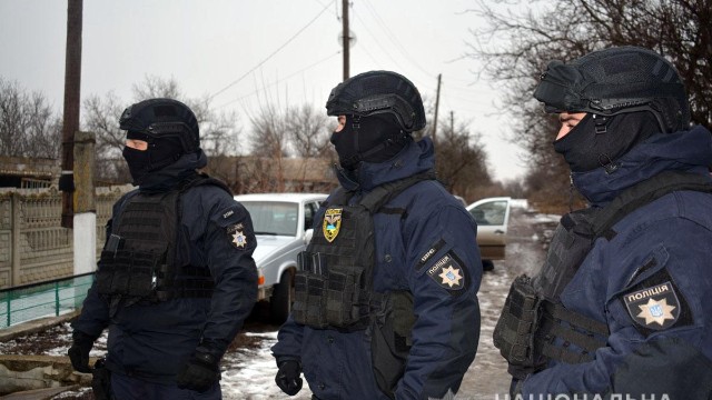Rusiyada polis bölməsinə basqın edildi: Yaralananlar var