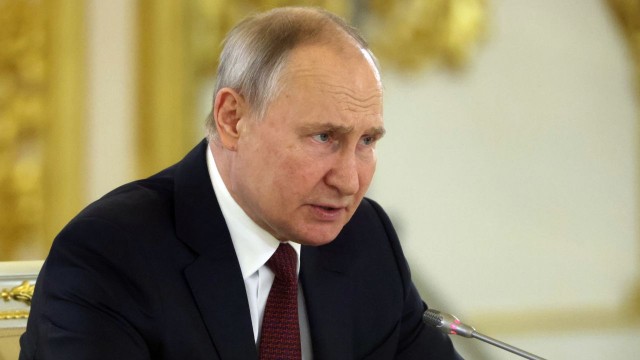 "Afrika yeni güc mərkəzinə çevrilir" - Putin