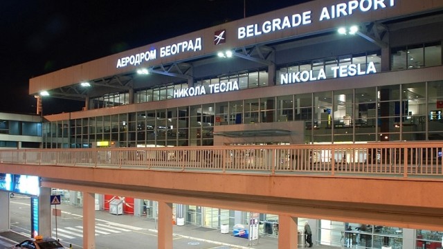 Belqrad hava limanı fəaliyyətini dayandırdı