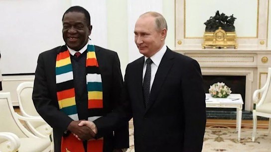 Putin Zimbabve prezidentinə helikopter hədiyyə etdi