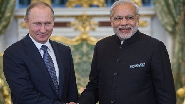 Putin Modi ilə telefonla danışdı