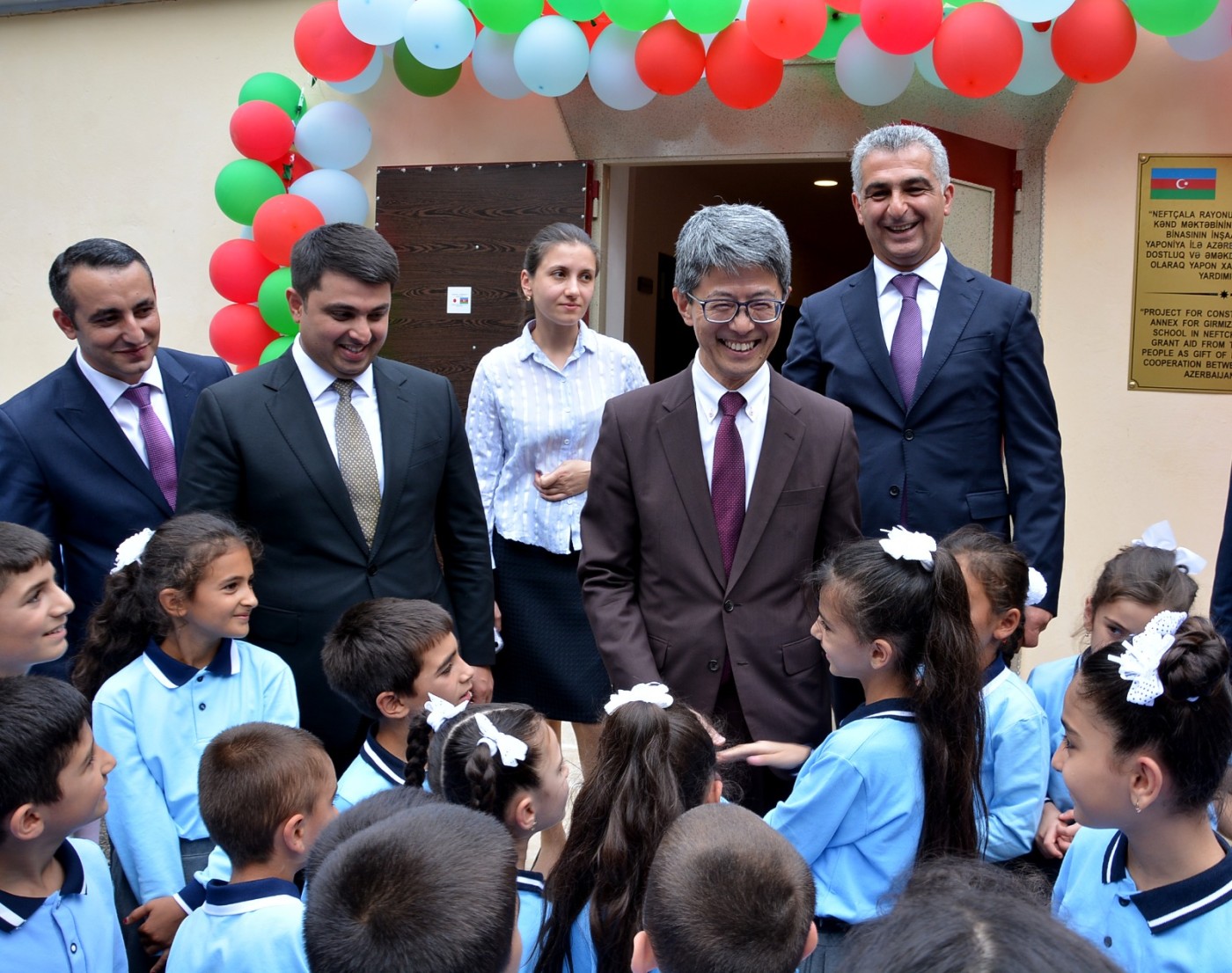 Neftçalada Qırmızıkənd kənd məktəbinin təqdimatı olub - FOTOLAR