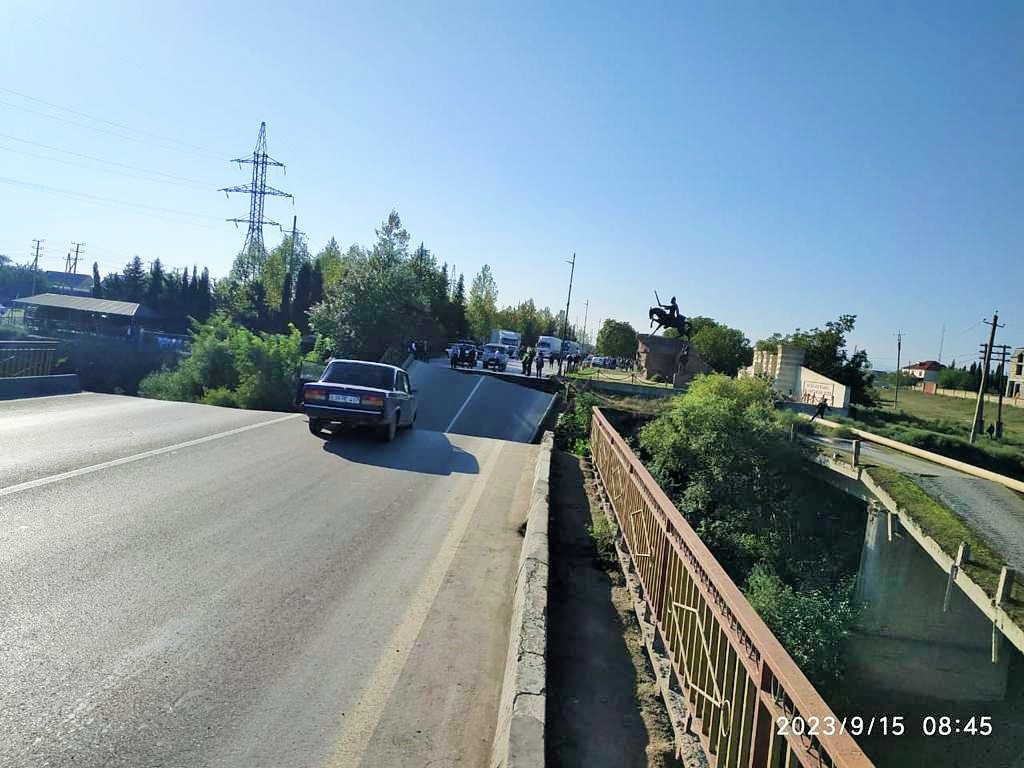 Xaçmaz-Xudat yolu üzərindəki körpü uçdu - YENİLƏNİB (VİDEO)