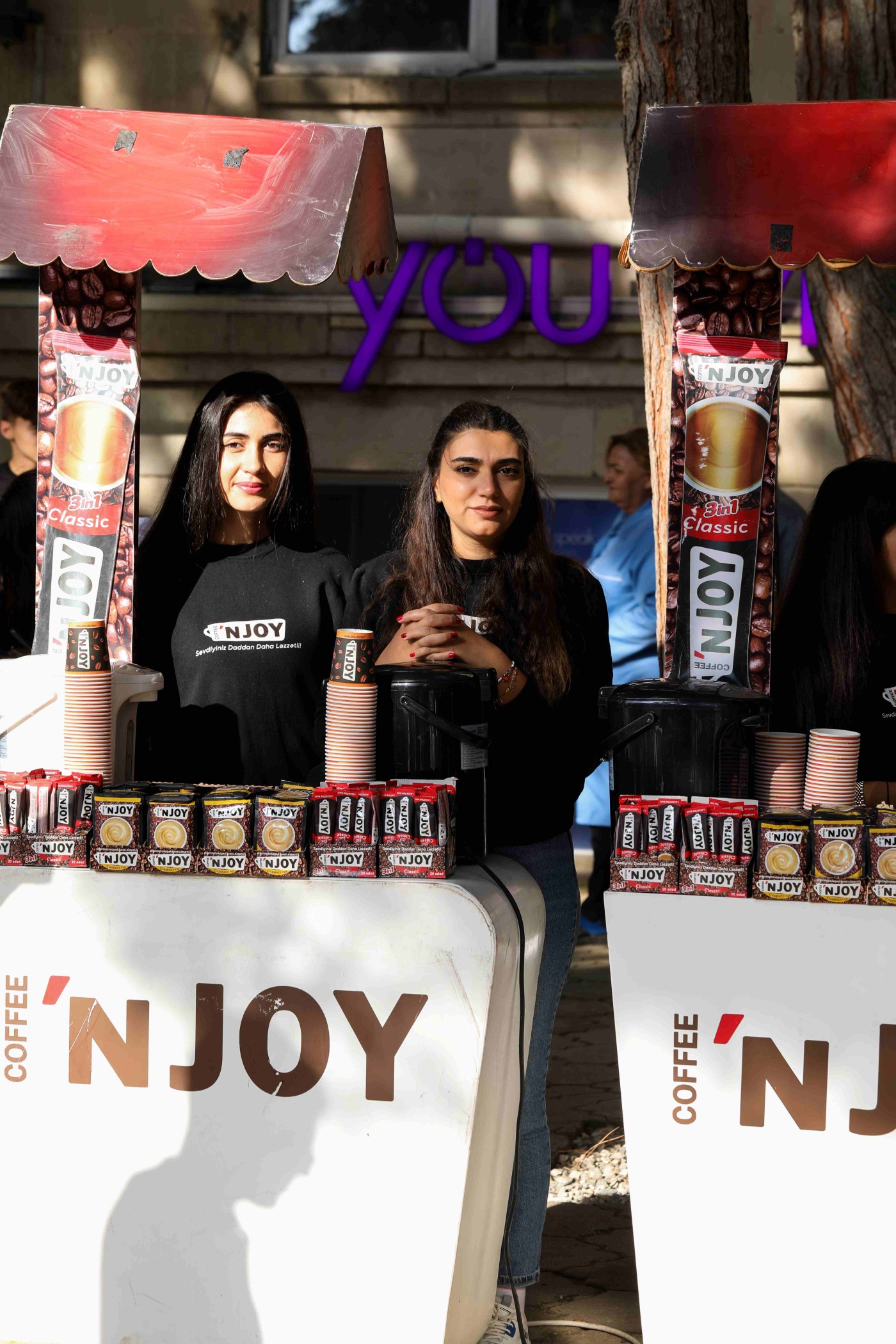 “Coffee`N Joy” yeni dərs ilinin ilk günündə tələbələrlə - FOTOLAR