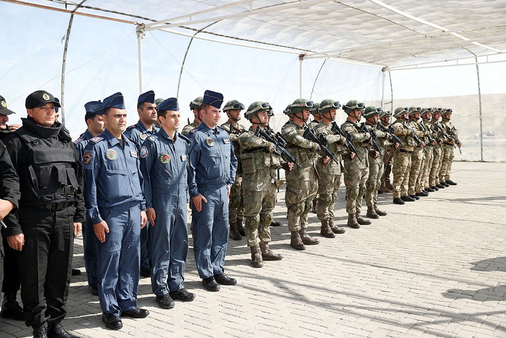 Azərbaycan, Türkiyə və Gürcüstan hərbçilərinin Bakıda keçirilən təlimi başa çatdı - FOTOLAR
