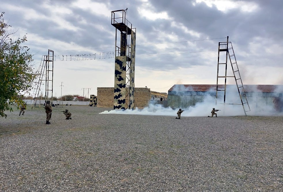 Tacikistanın müdafiə naziri "N" saylı hərbi hissədə - FOTOLAR