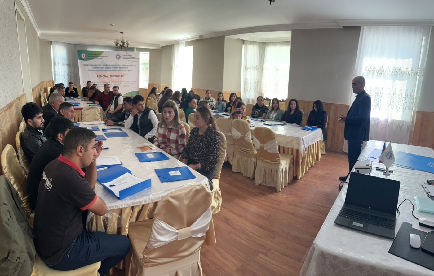 Bərdədə məcburi köçkünlər üçün seminar təşkil edilib - FOTOLAR