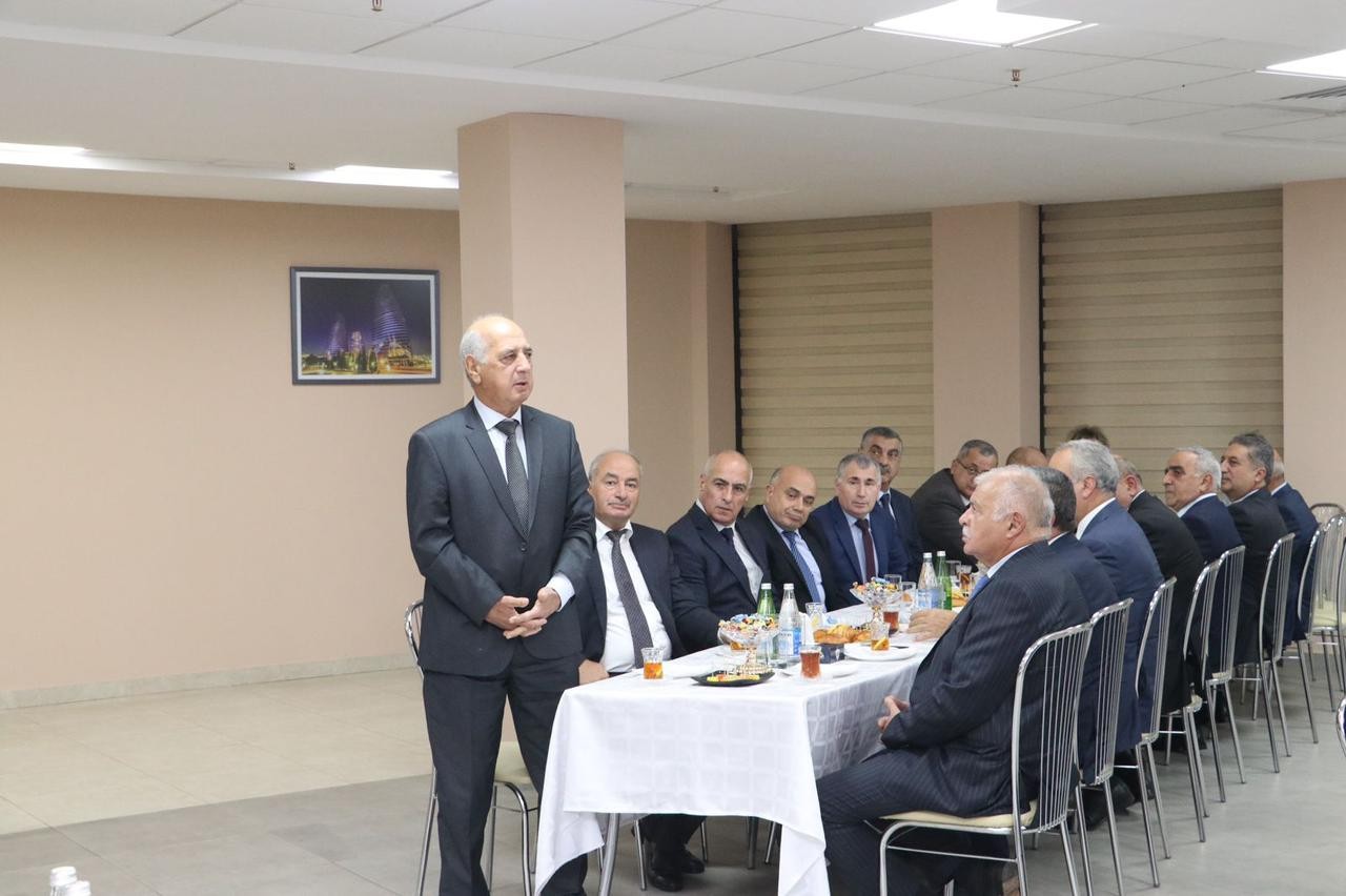 Kamran Əliyev Prokurorluğun veteranları ilə görüşdü - FOTOLAR
