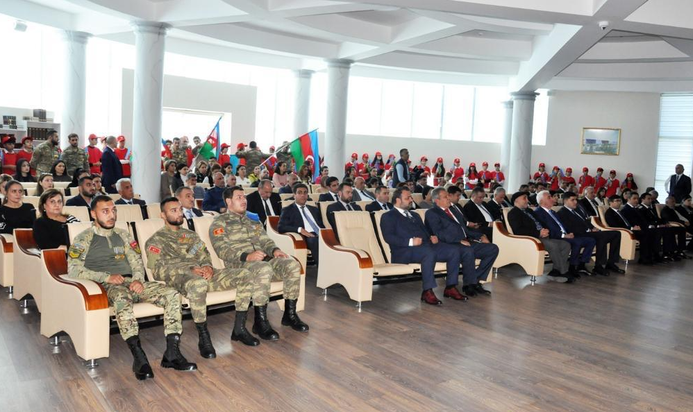 Zəfər günü Pirallahı rayonunda təntənəli şəkildə qeyd olundu - FOTOLAR/VİDEO Zəfər günü Pirallahı rayonunda təntənəli şəkildə qeyd olundu - FOTOLAR/VİDEO