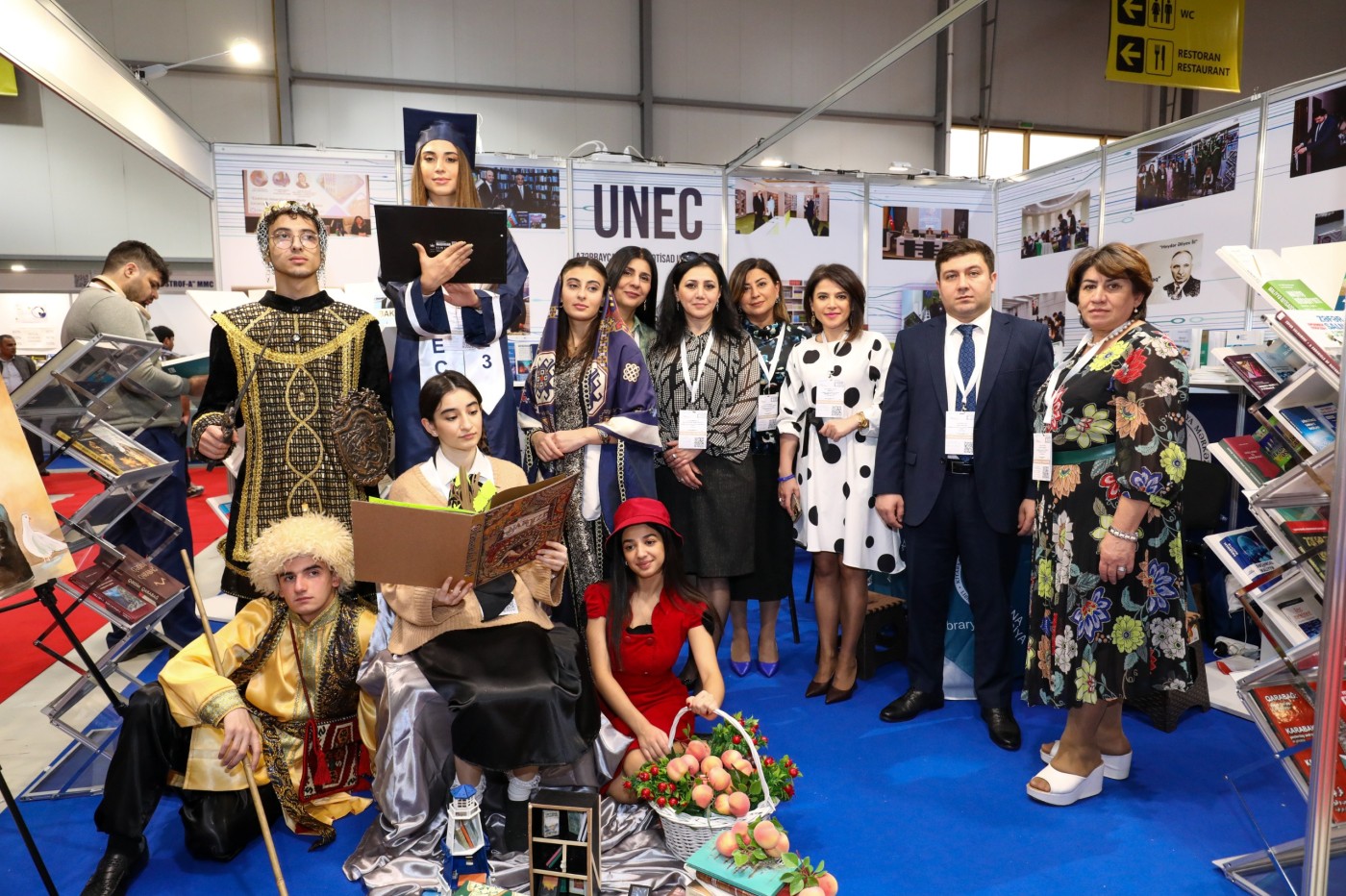 UNEC 9-cu Bakı Beynəlxalq Kitab Sərgisində iştirak edir - FOTOLAR