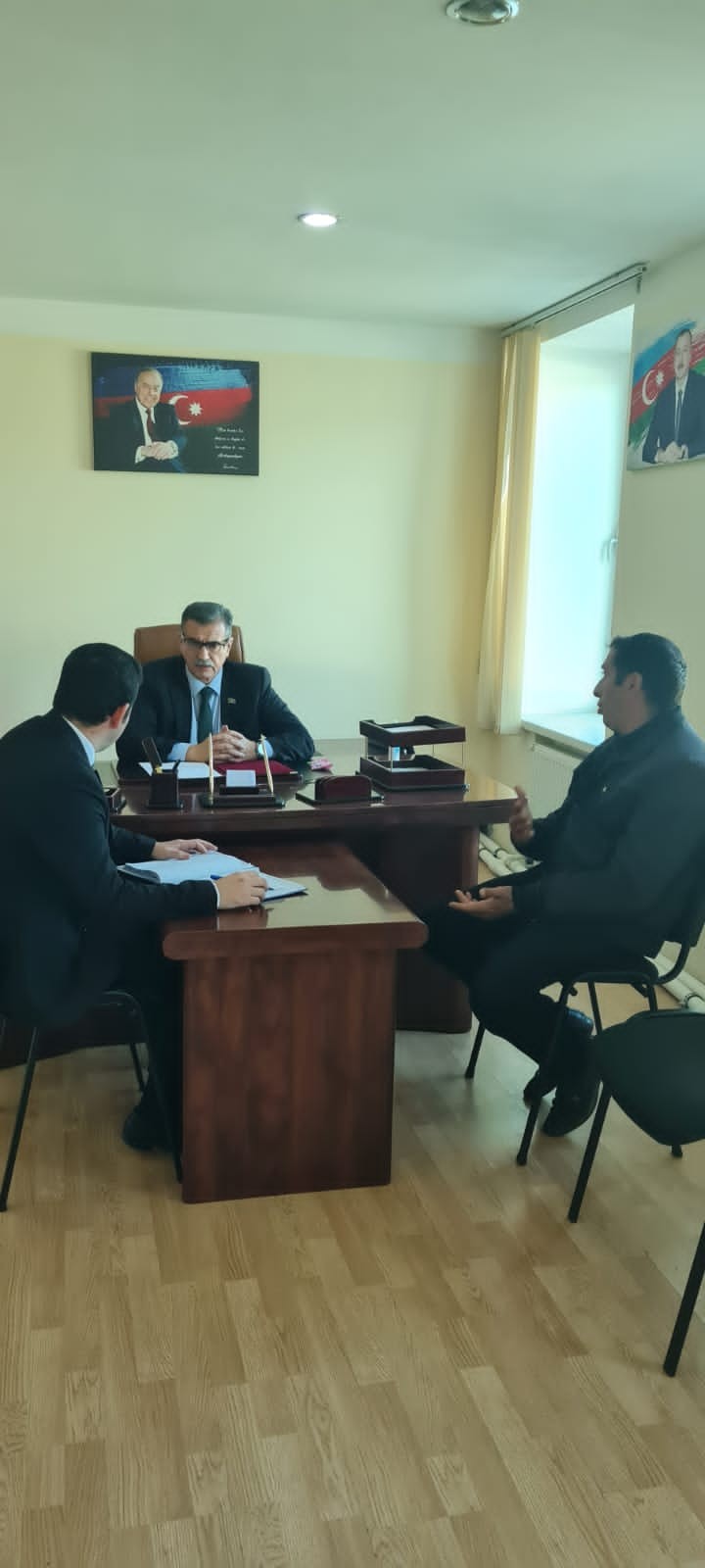 Deputat Novruz Aslanov seçicilərini qəbul edib - FOTOLAR