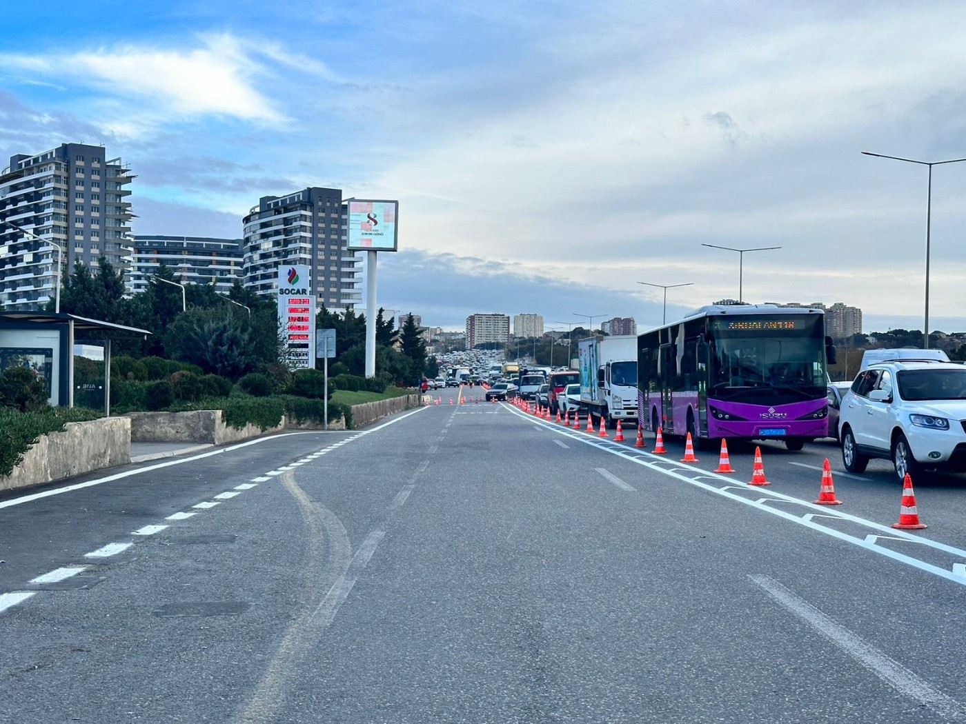 Bakı-Sumqayıt yolunda avtobus zolağı çəkilir - FOTOLAR