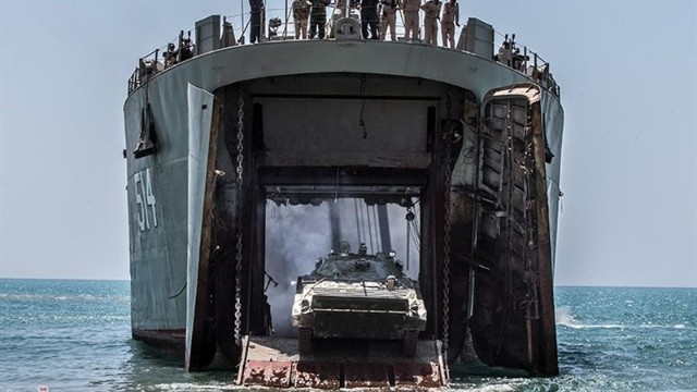 İran ağır döyüş gəmiləridizayn edir