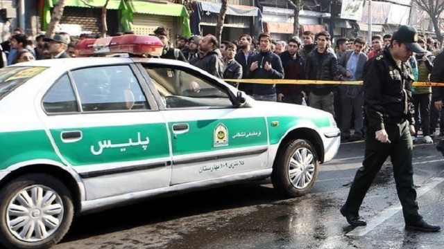 İranda polis qüvvələri ilə silahlı qarşıdurma:2 ölü, bir yaralı