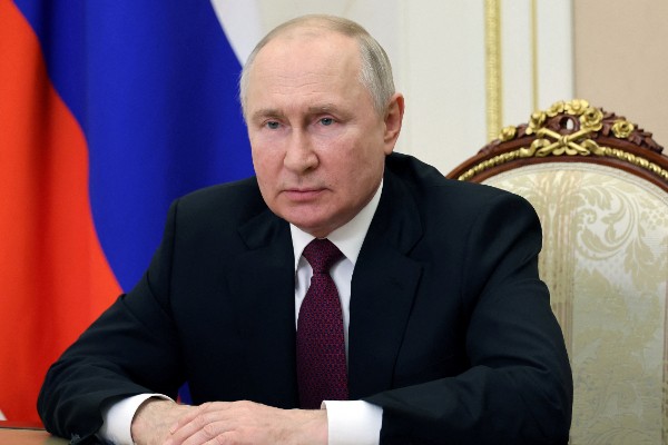 "Time" Putini "İlin Adamı" namizədlərininsiyahısına saldı