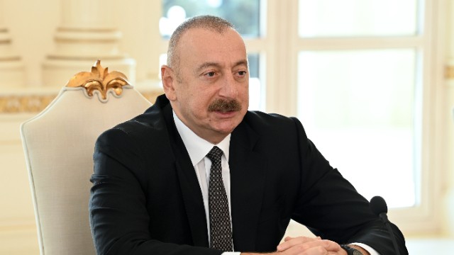 "Ermənistan özünü Azərbaycanla bütün kommunikasiyaların açılmasından məhrum edir" - Prezident