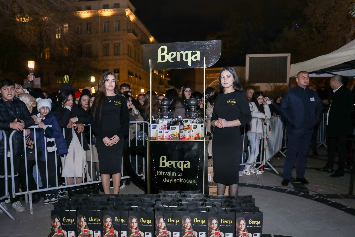 “Berqa” markası “Soyuq Əllər, İsti Ürək” yarmarkasında - FOTOLAR