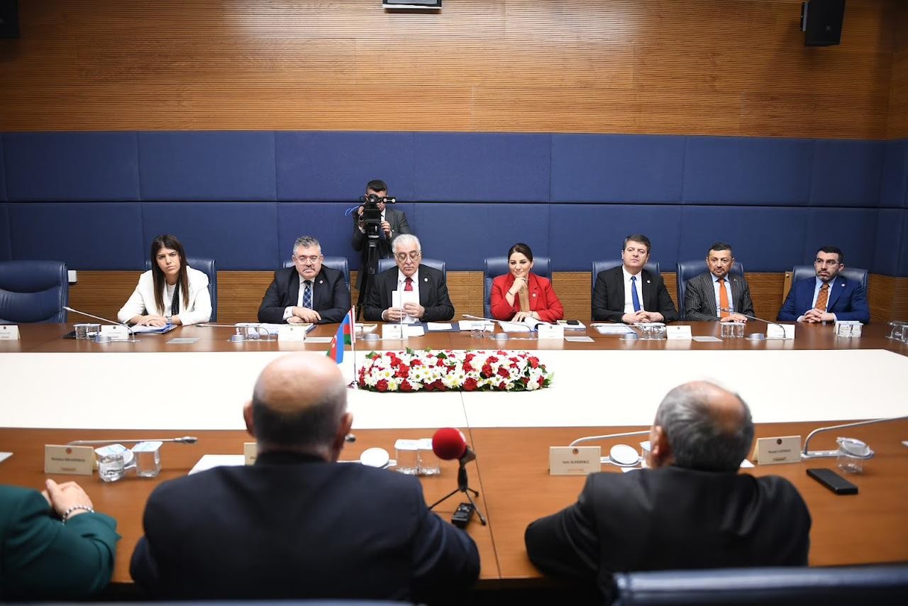 Türkiyə və Azərbaycan parlament dostluq qrupunun deputatları görüşüblər - FOTOLAR