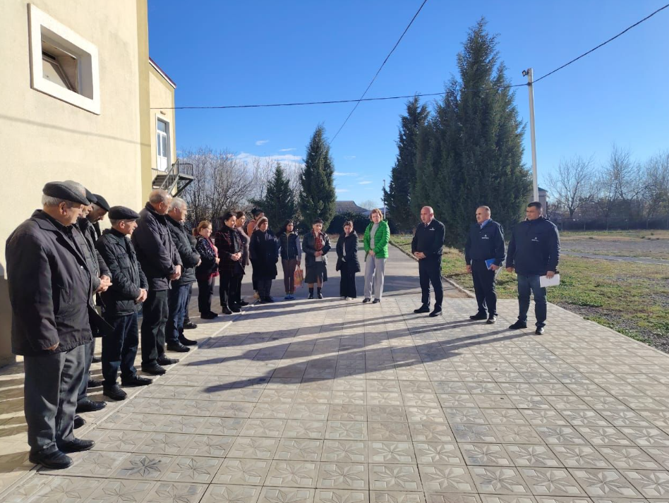 "Səyyar qəbul otağı" Türkmən kənd sakinlərinin ixtiyarında olub - FOTO