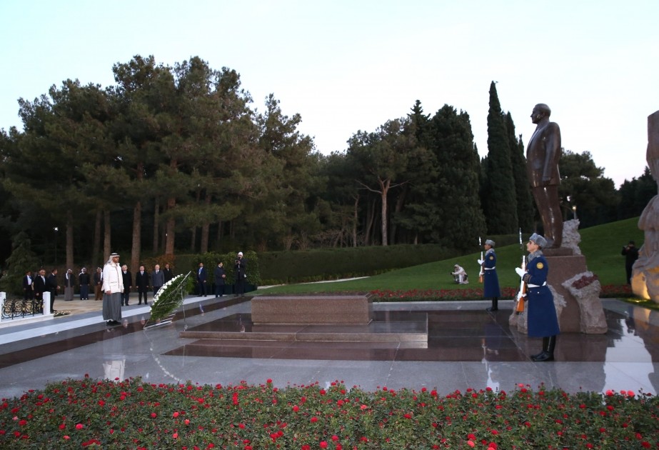 BƏƏ Prezidenti Dağüstü parkda - FOTOLAR (YENİLƏNİB)