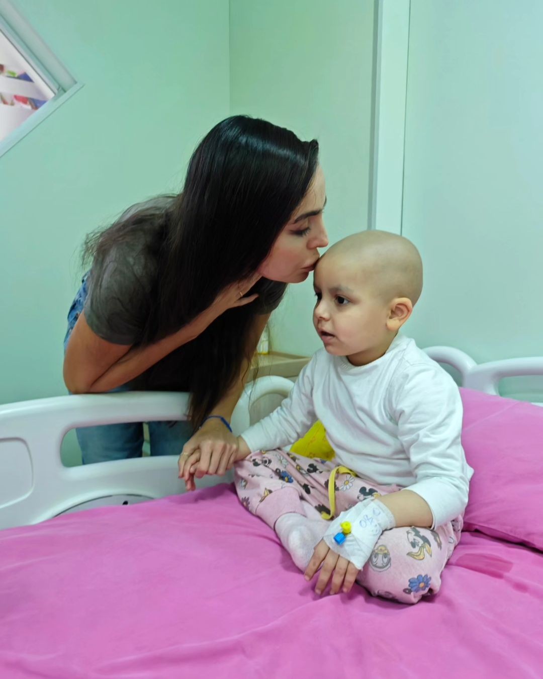 Leyla Əliyeva Uşaq Onkologiya Klinikasında olub - FOTOLAR