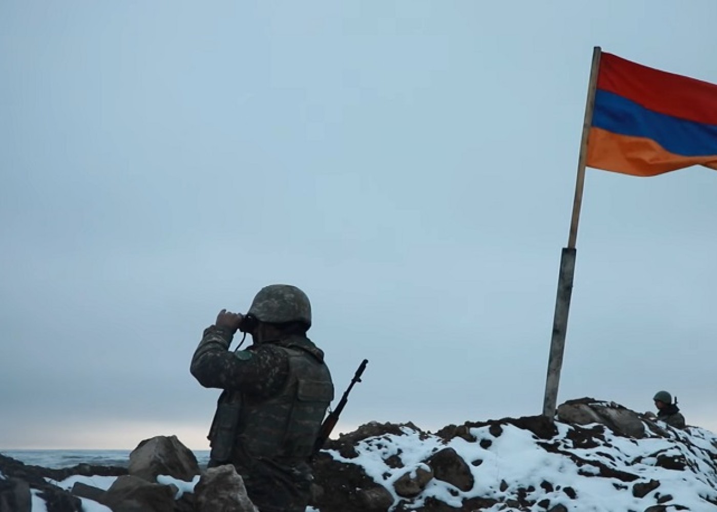 Ermənistan yenidən qoşunları sərhəddən çıxarmağı təklif etdi