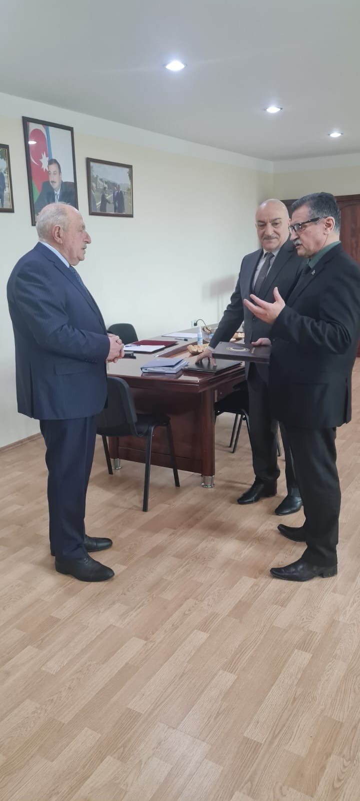 Novruz Aslanov İsmayıllıda sakinlərlə görüşdü - FOTOLAR