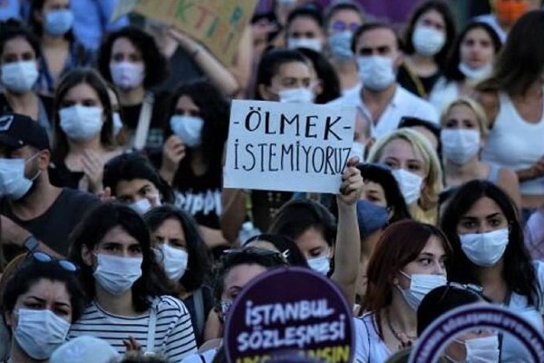 Türkiyədə 12 saat ərzində7 qadın öldürülüb