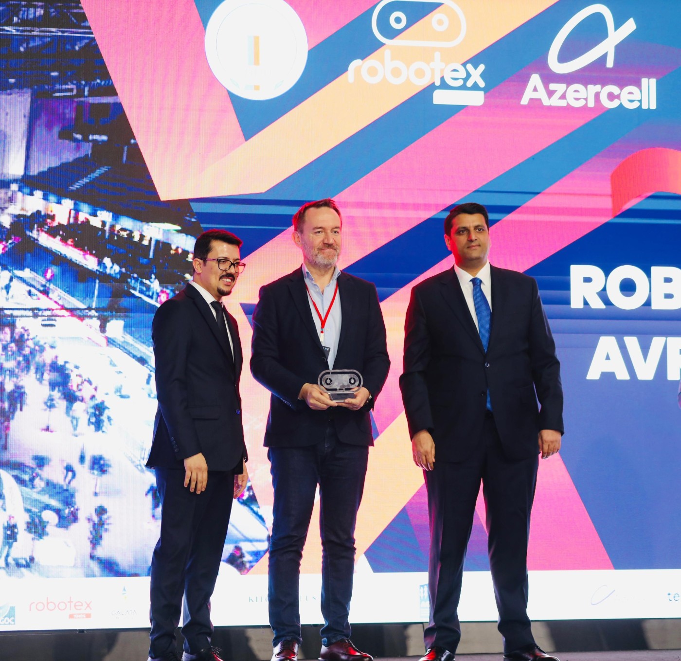 Azercell-in dəstəyilə  keçirilən “Robotex Türkiyə”nin regional yarışları başa çatdı! - FOTOLAR