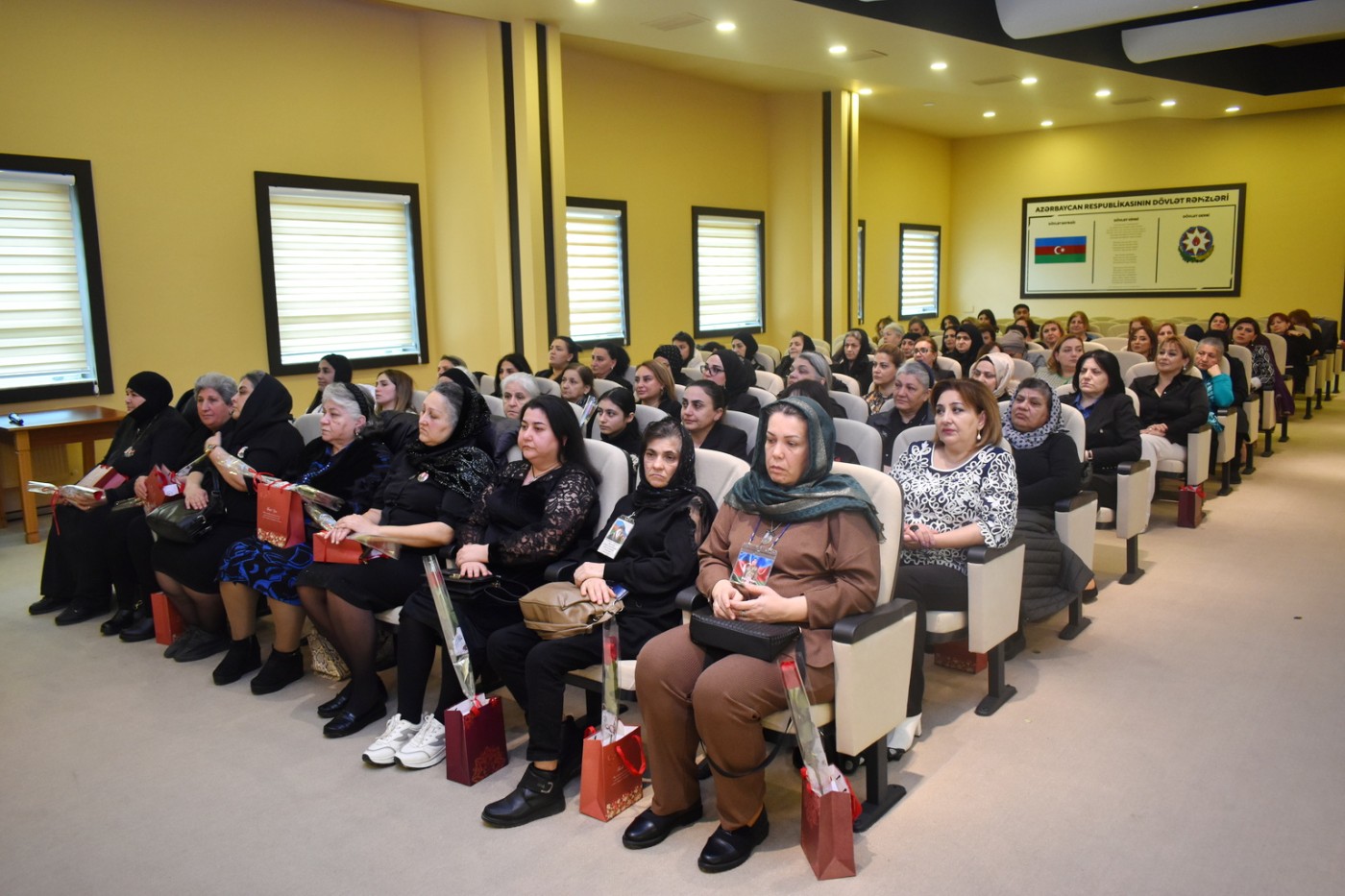 Yasamal rayon ictimaiyyəti 8 mart-Beynəlxalq qadınlar gününü qeyd edir - FOTOLAR