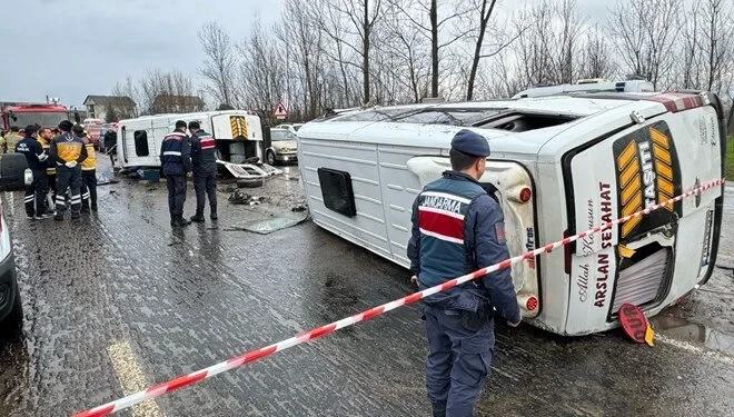 Türkiyədə mikroavtobuslar toqquşdu - 27 yaralı (FOTO)