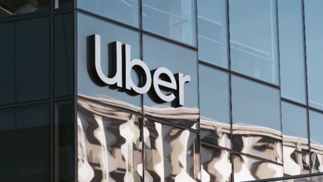 Londonda taksi sürücüləri "Uber"i məhkəməyə verdi