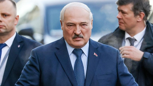 Lukaşenko da Rusiyaya getdi