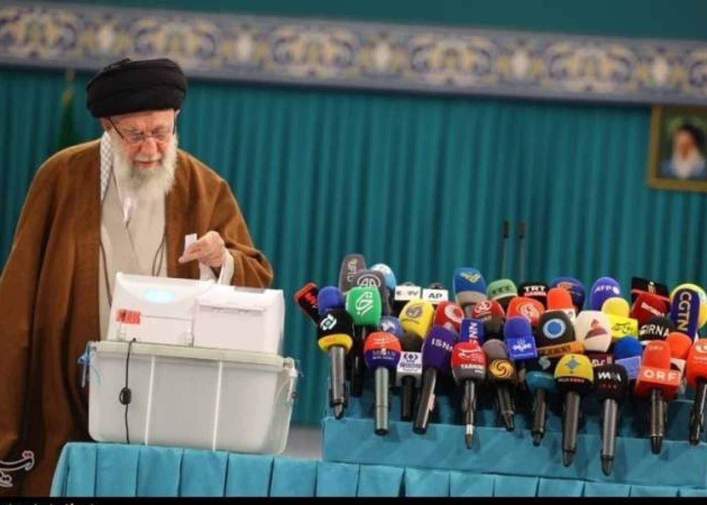 İranda parlament seçkilərinin ikinci turu keçirilir