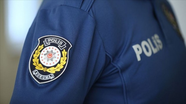 Ankarada 4 polis həbs edildi