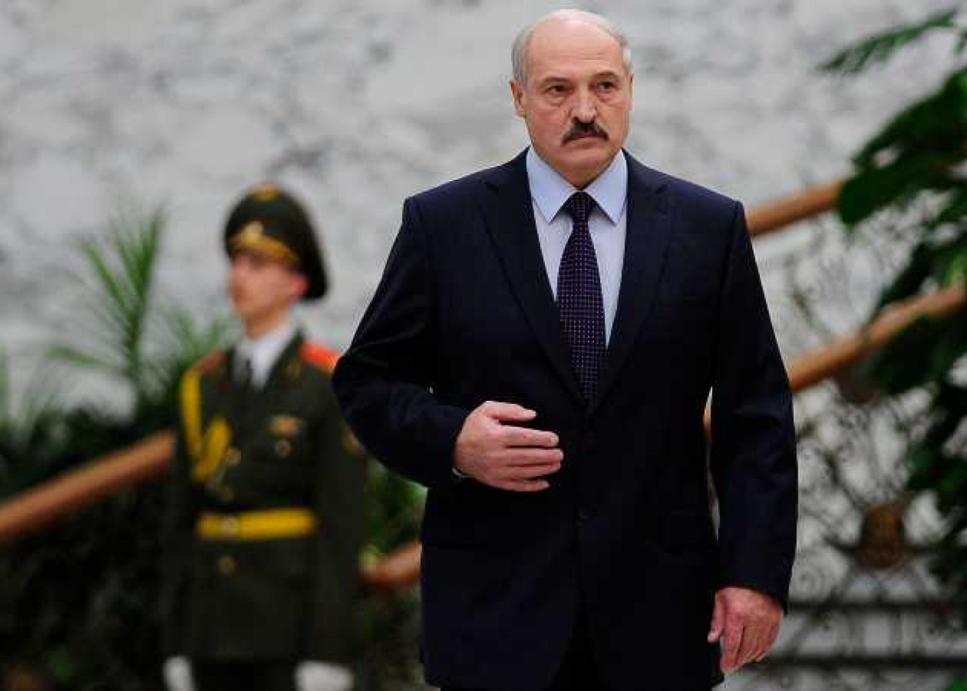 Lukaşenko Azərbaycanagəldi