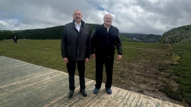 İlham Əliyev və Lukaşenko Cıdır düzündə- FOTO