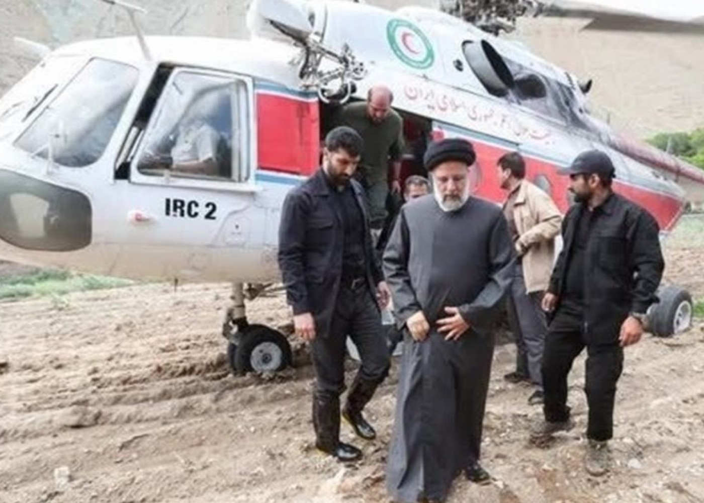 İran Prezidentini daşıyan helikopter qəzayaUĞRADI
