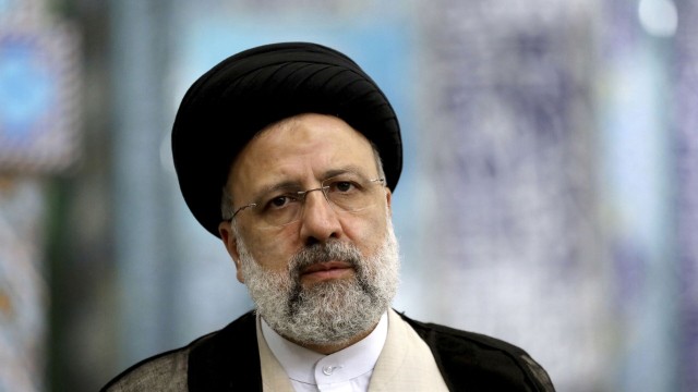 "Bizim üçün ən vacib məsələ ölkələrimizin maraqlarıdır" - İran Prezidenti