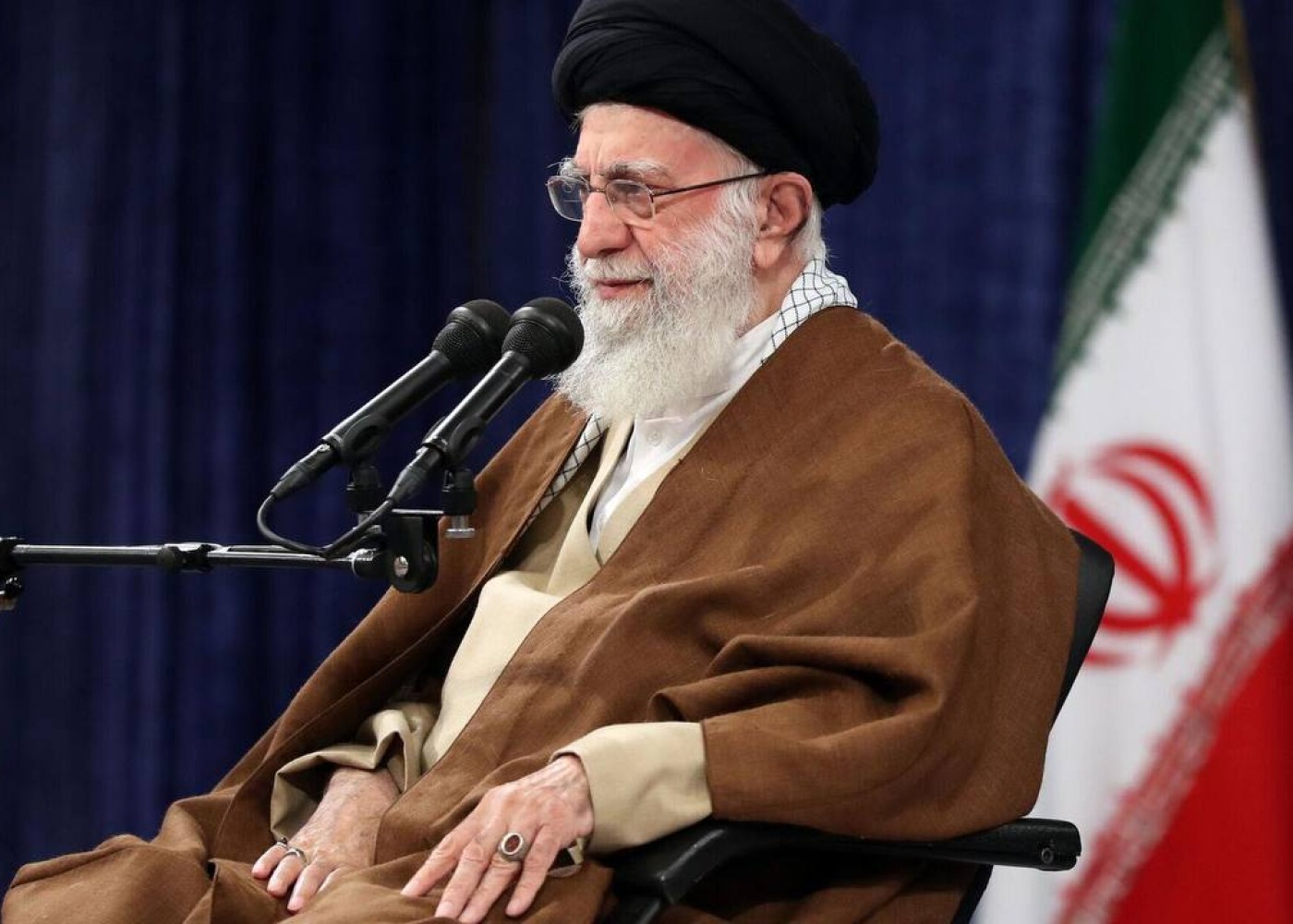 İranın dini lideri Rəisinin cənazəsi üzərindədua oxuyacaq