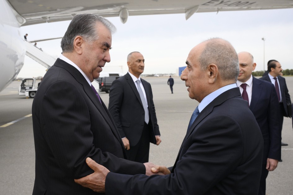 Tacikistan Prezidenti Azərbaycana GƏLDİ