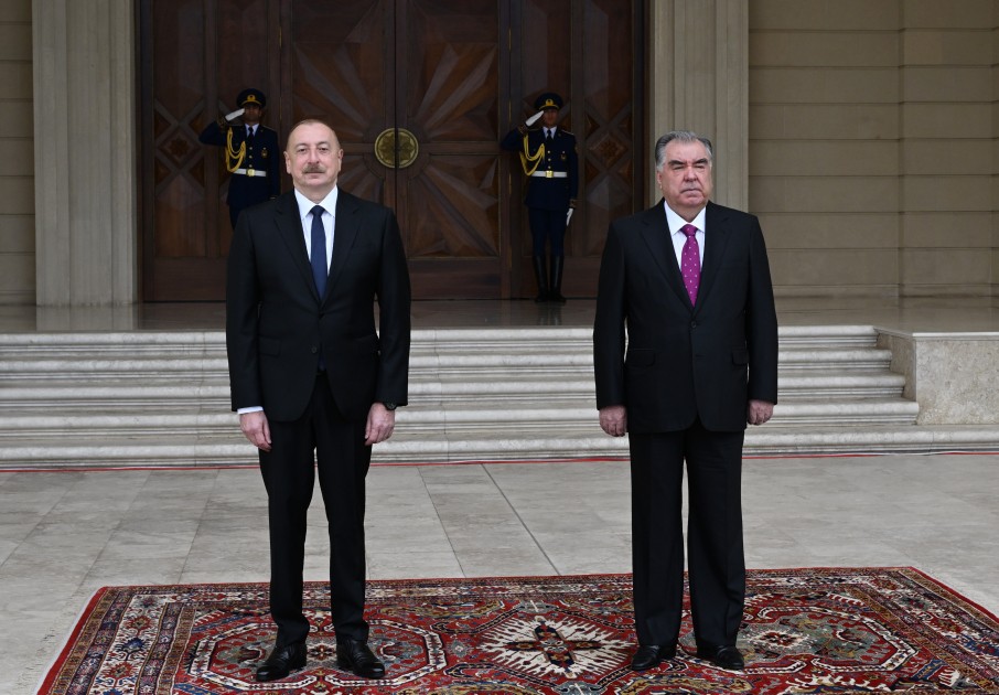 Tacikistan Prezidentinin rəsmi qarşılanma mərasimi oldu - FOTOLAR