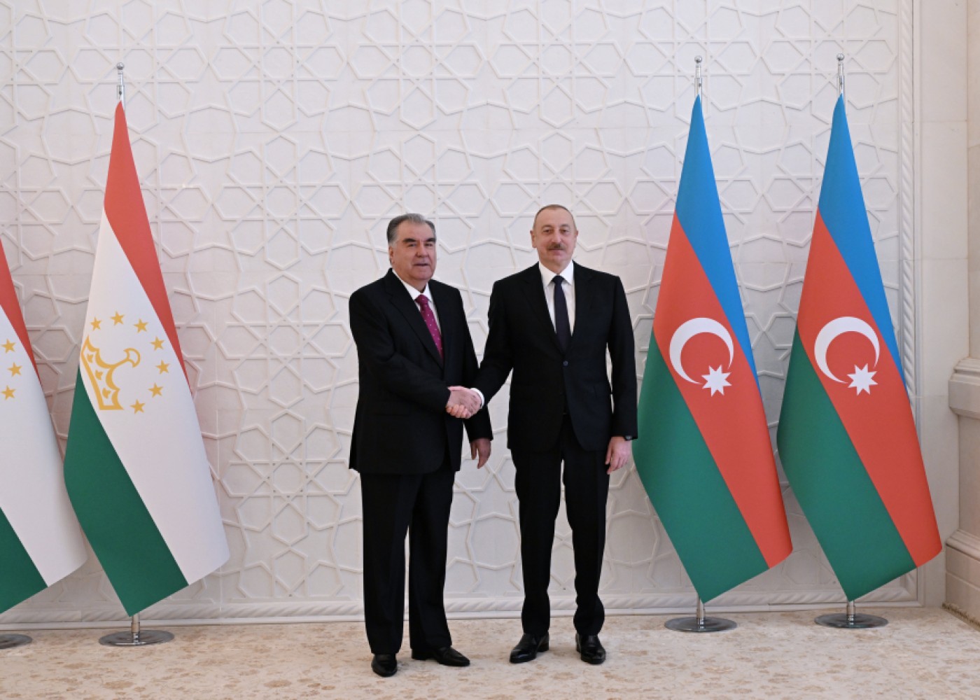 Azərbaycan-Tacikistan sənədləri imzalandı